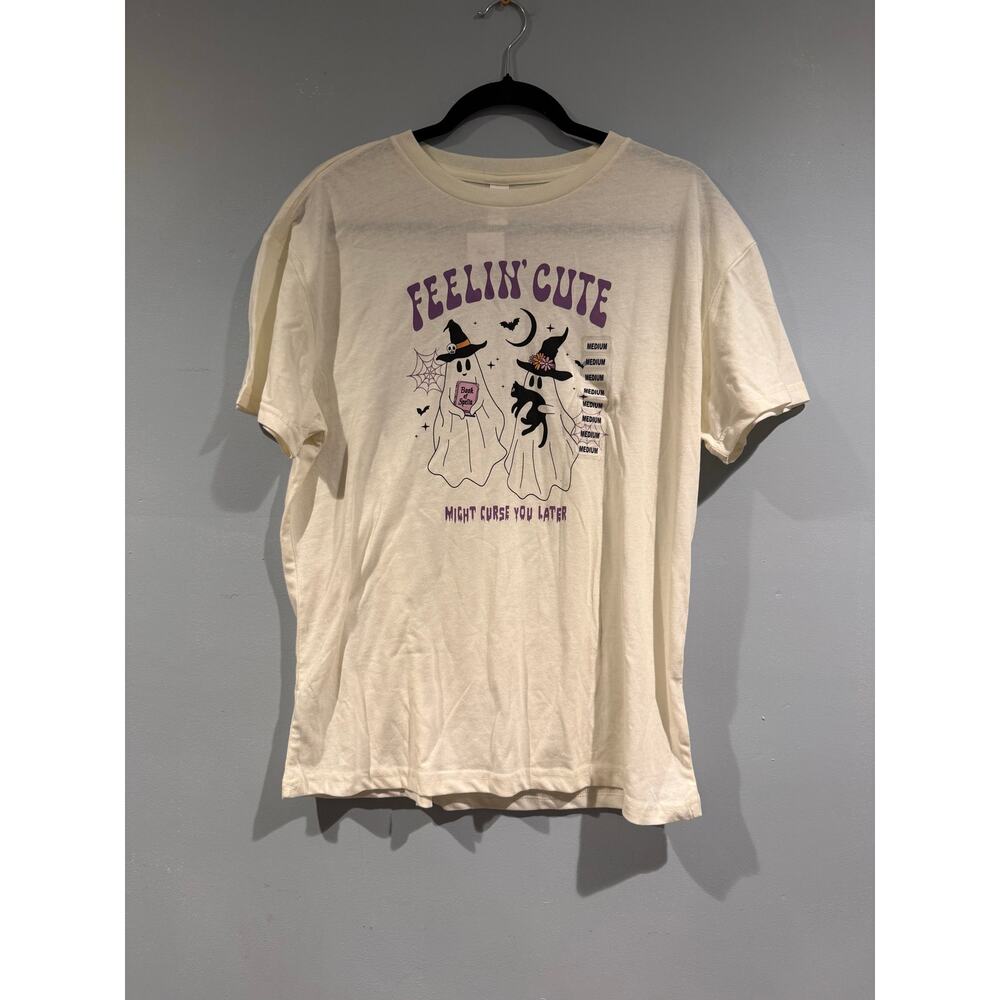 “Feelin’ Cute, Might Curse You Later” Halloween Graphic T-Shirt – Size M (BNWT)